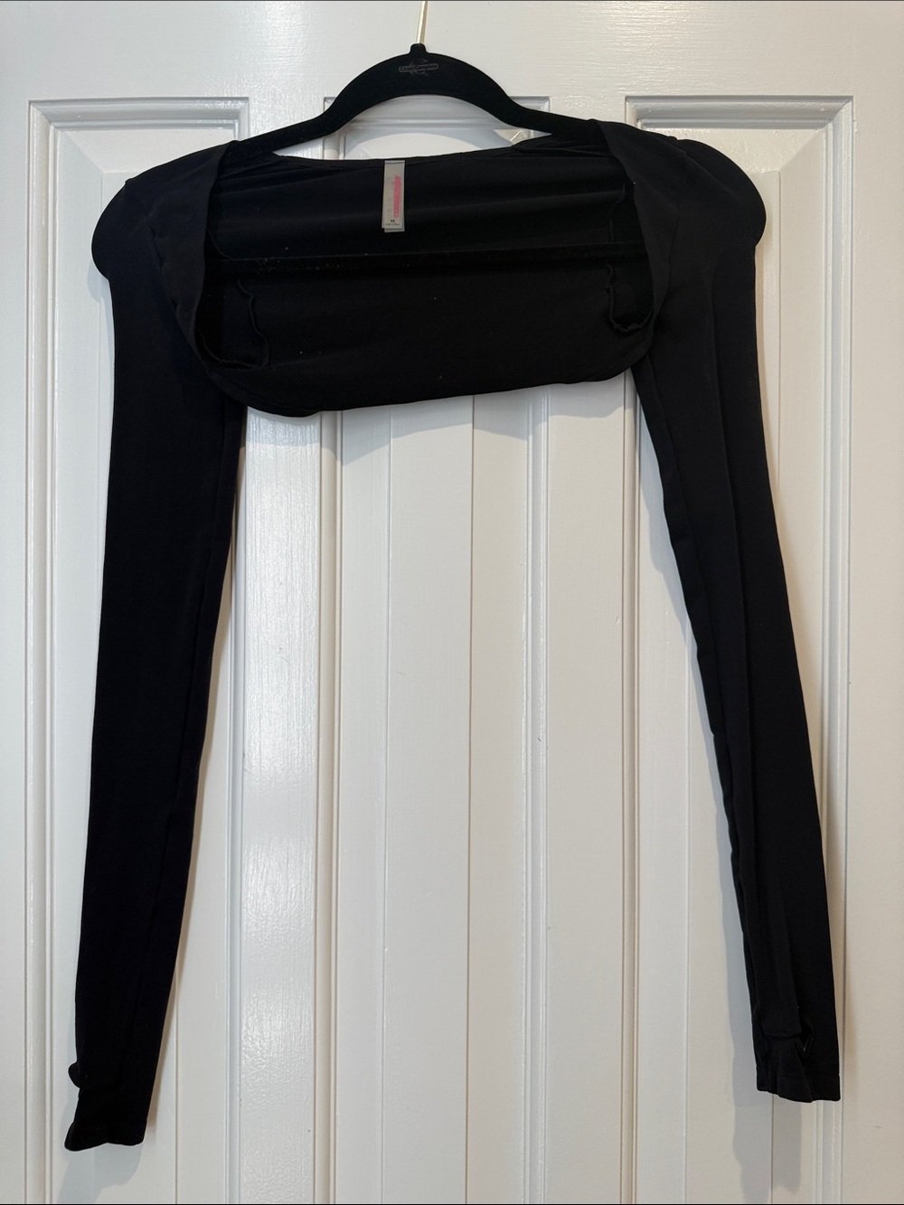 Commando one size Black Long Sleeve Shrug Bolero with thumb openings on sleeve